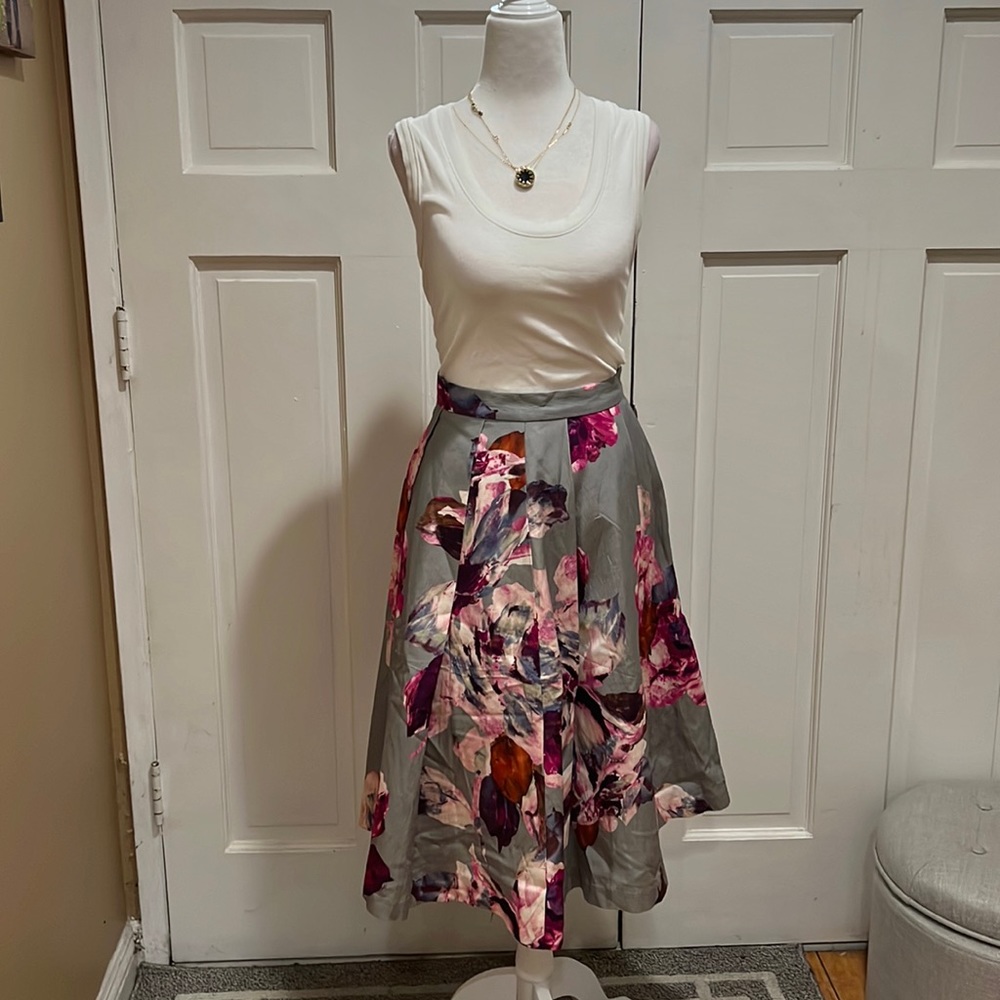Trina Turk Skirt NWOT - Picture 2 of 11